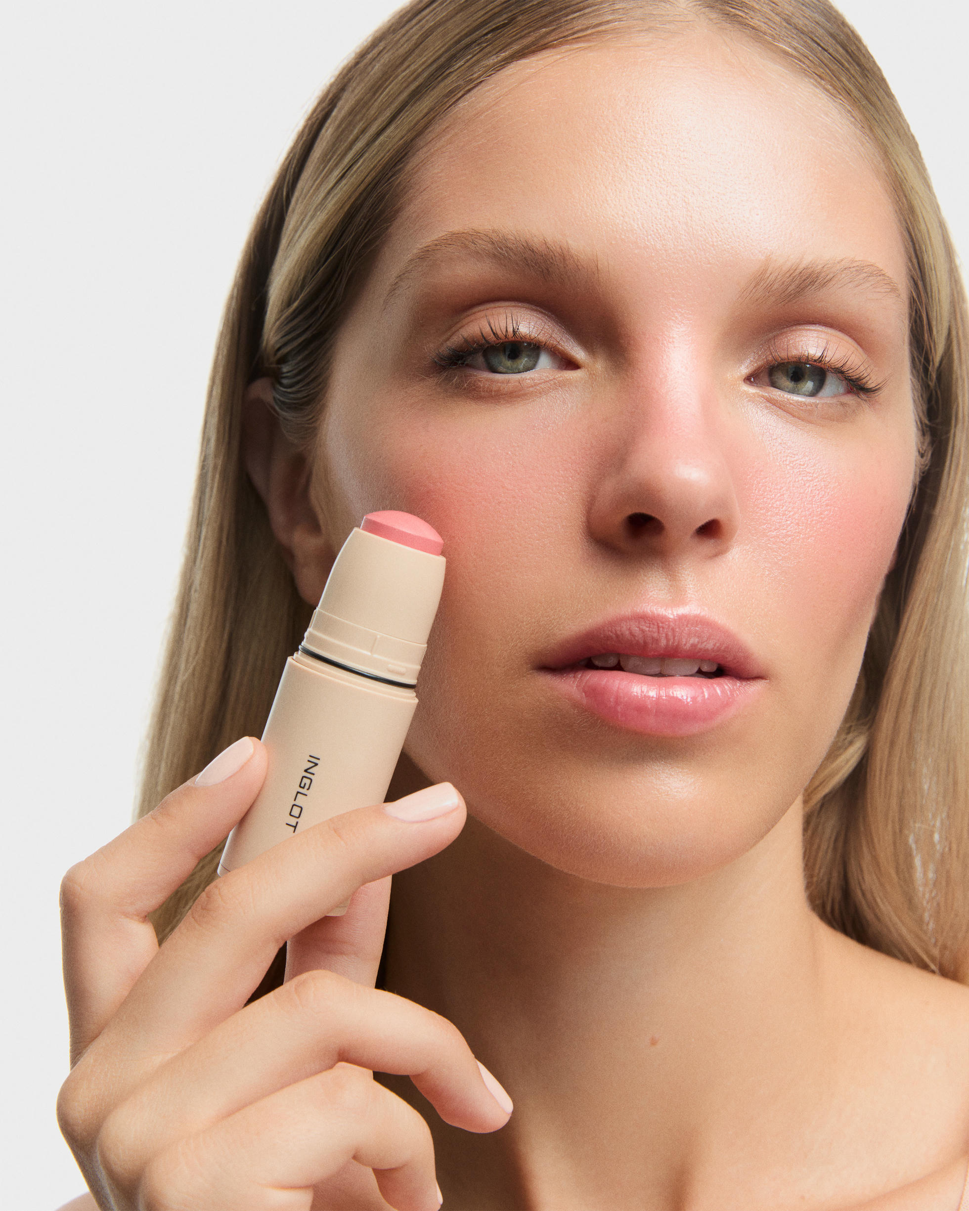 Кремовые румяна в стике Cream Stick Blush 210 Delicate Coral