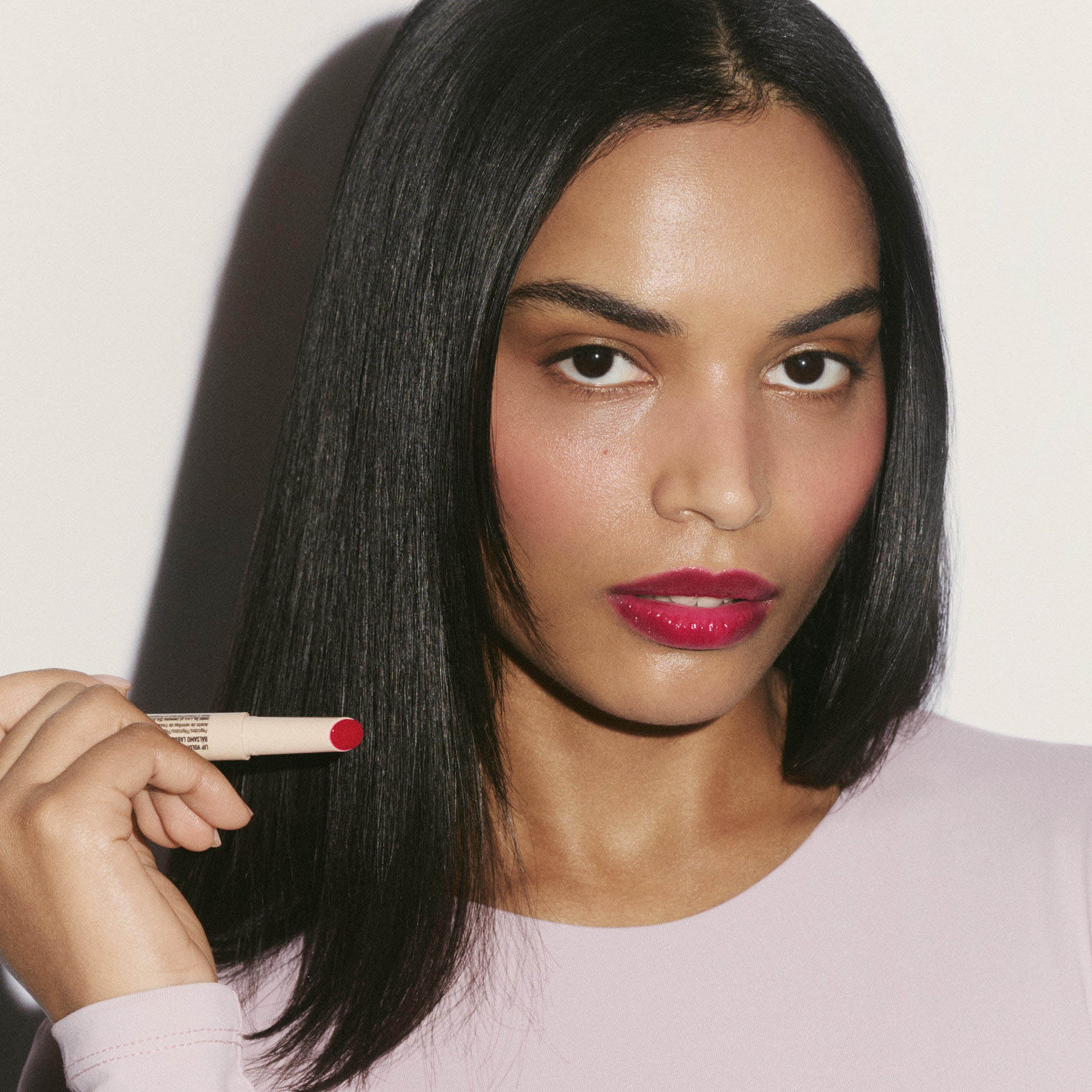 Бальзам-тинт для губ Volume Tinted Lip Balm Strawberry Shine 124