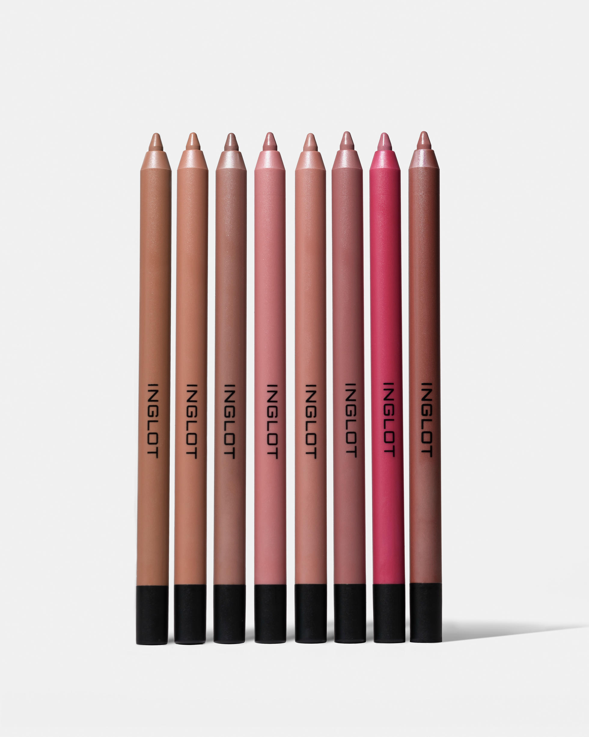 Лайнер для губ Creamy Soft Classic Nude 01