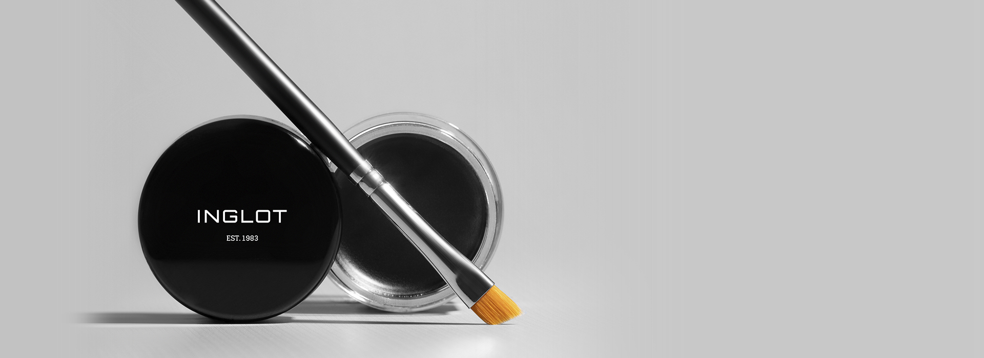 Легенда в мире макияжа - AMC Eyeliner Gel