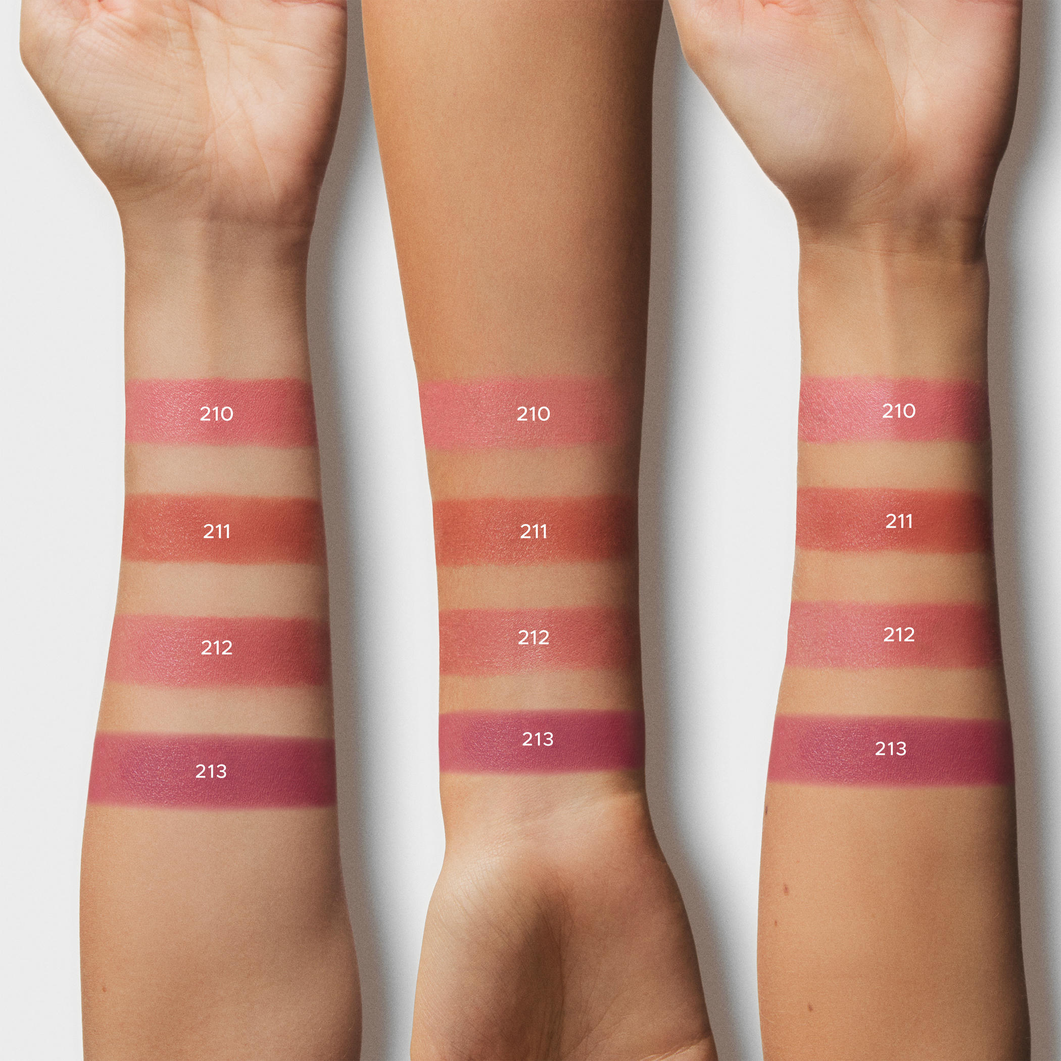 Кремовые румяна в стике Cream Stick Blush 213 Intense Pink