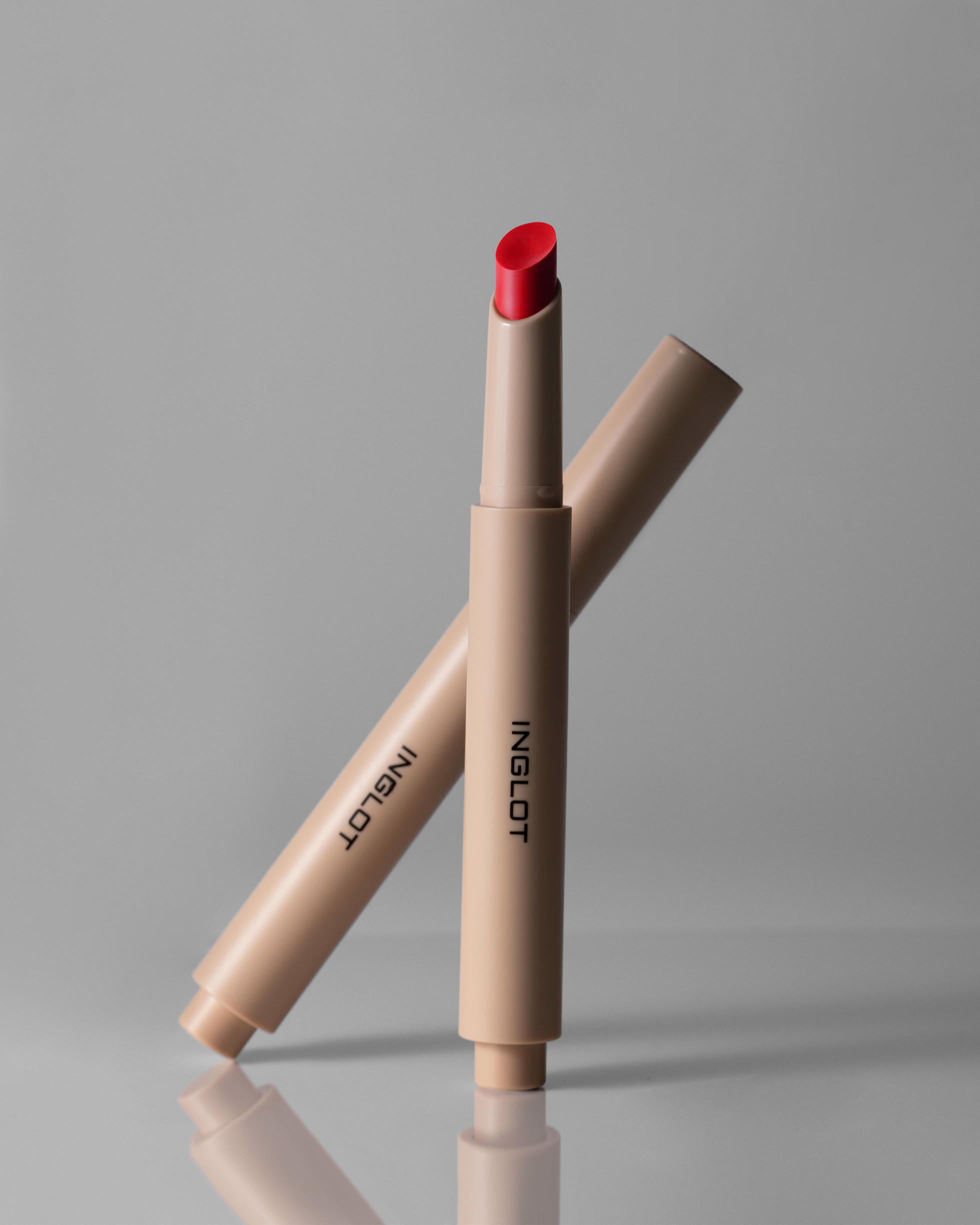 Бальзам-тинт для губ Volume Tinted Lip Balm Strawberry Shine 124