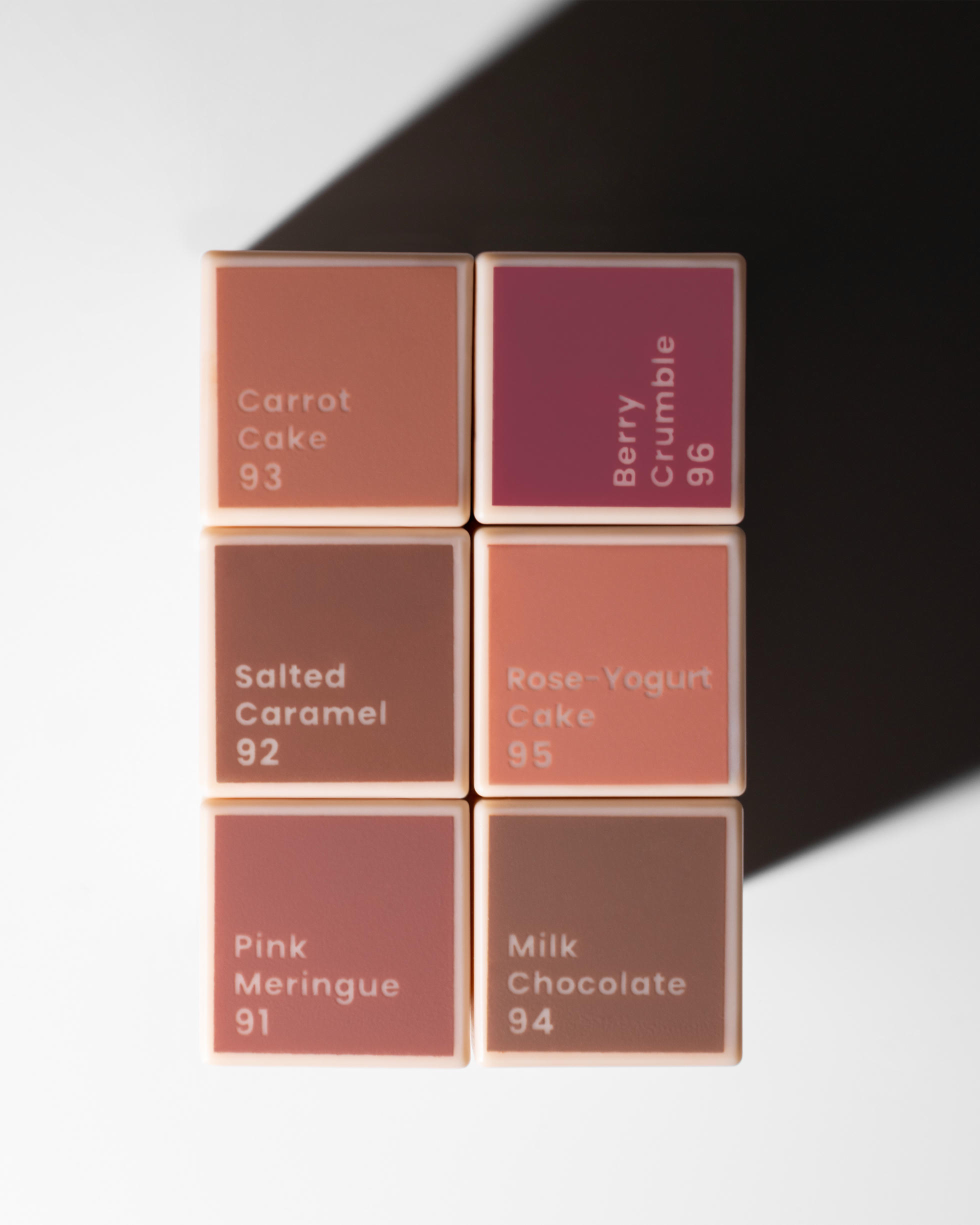Помада для губ Glazed Lips Liquid Lipstick SPF 50+ 905 Rose-Yogurt Cake